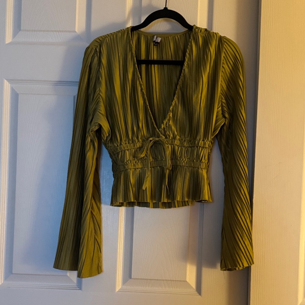 Lulu's Olive V-Neck Pleated Blouse
